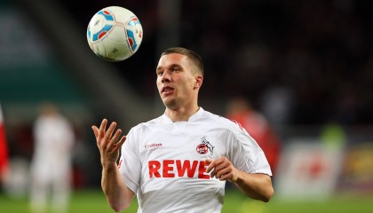 九游电子竞技-人工智能辅助电竞训练，提高选手竞技水平，训练人工智能打游戏